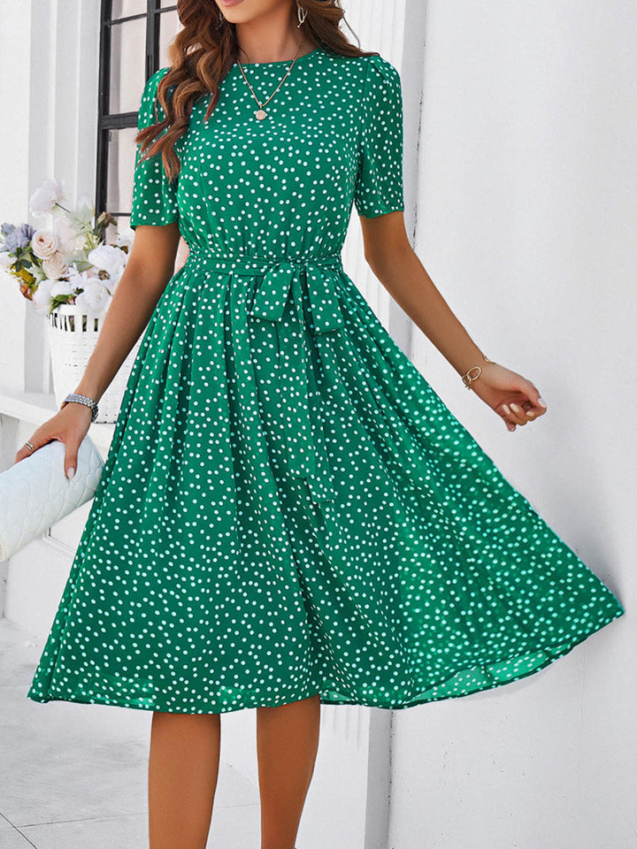 Robe mi-longue coupe trapèze, à taille élastique, à pois, à empiècements, à taille nouée, à col rond, couleur contrastée