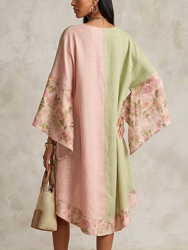 Robe mi-longue ample à empiècements, à imprimé floral, à manches trois-quarts, à col en V, couleur contrastée