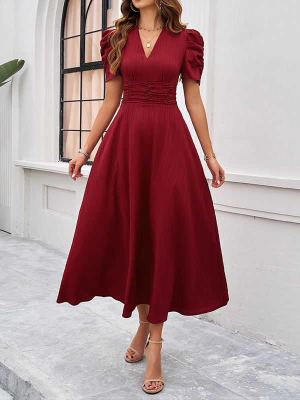 Robe longue plissée coupe trapèze, taille haute, à fermeture éclair, à col en V, couleur unie