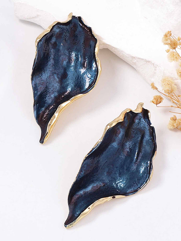 Boucles d'oreilles plissées à coupe irrégulière, à imprimé feuilles