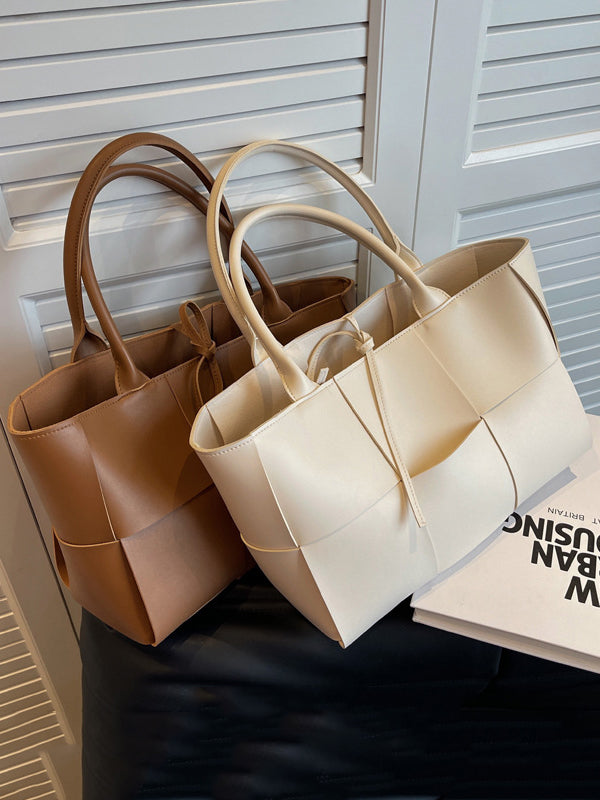 Sacs à bandoulière tissés à empiècements de couleur unie