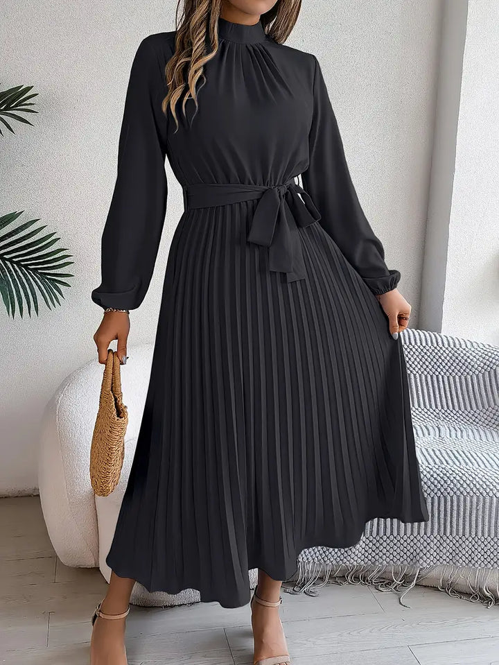 Sana | Robe de soirée plissée pour femmes à col montant