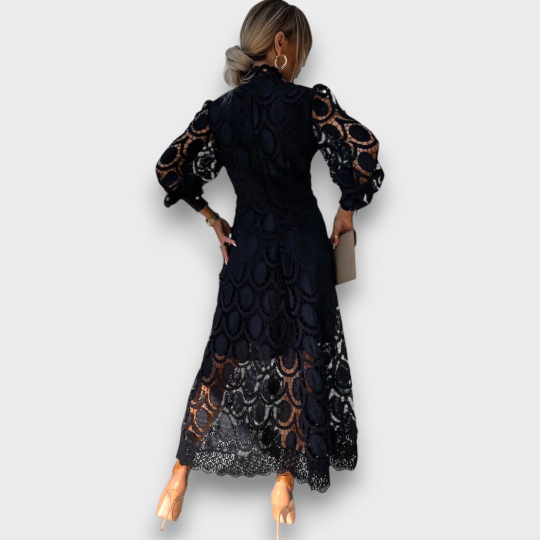Charlotte – Robe midi romantique avec taille marquée