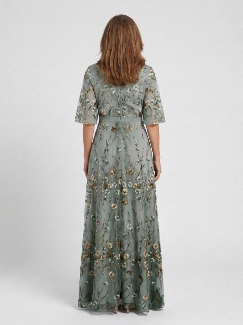 Evadne | Robe Maxi à Encolure en V Florale à Manches Courtes