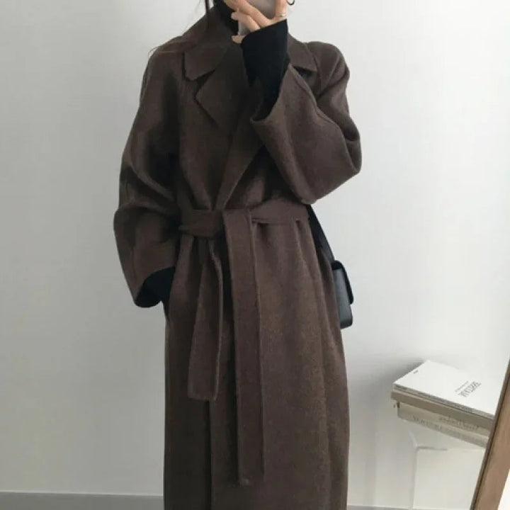 Hannah | Manteau classique à col revers pour femmes