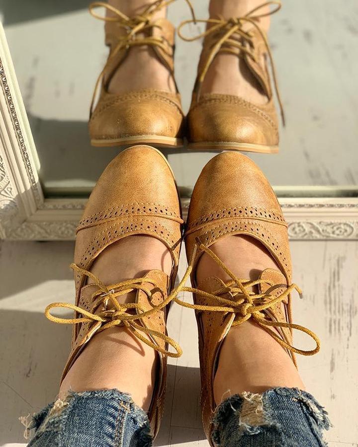 Clara - Escarpins pour femmes avec design vintage et talon bloc