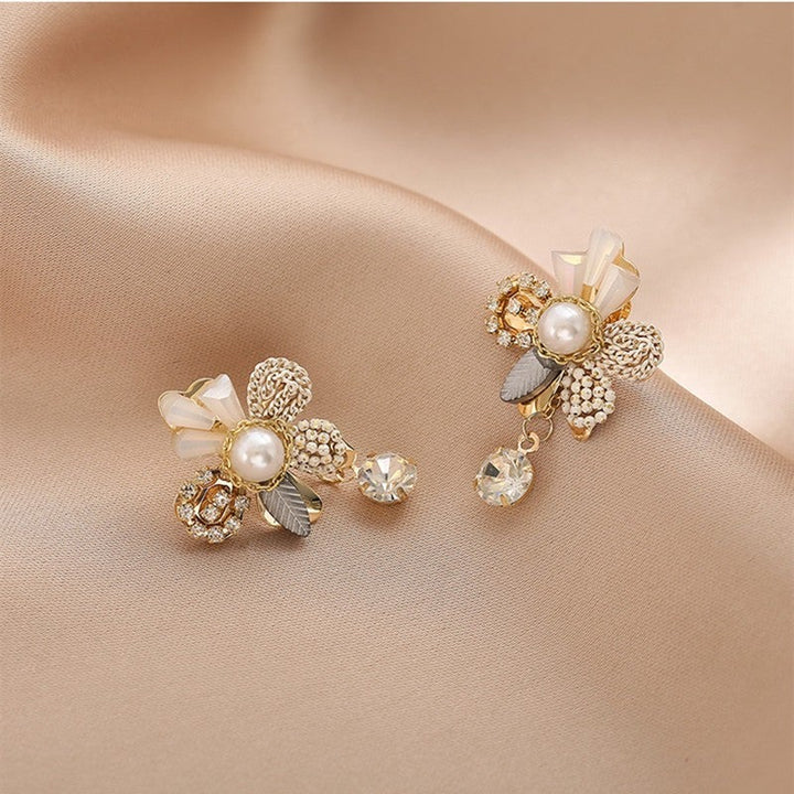 Boucles d'oreilles marguerites avec perles en or