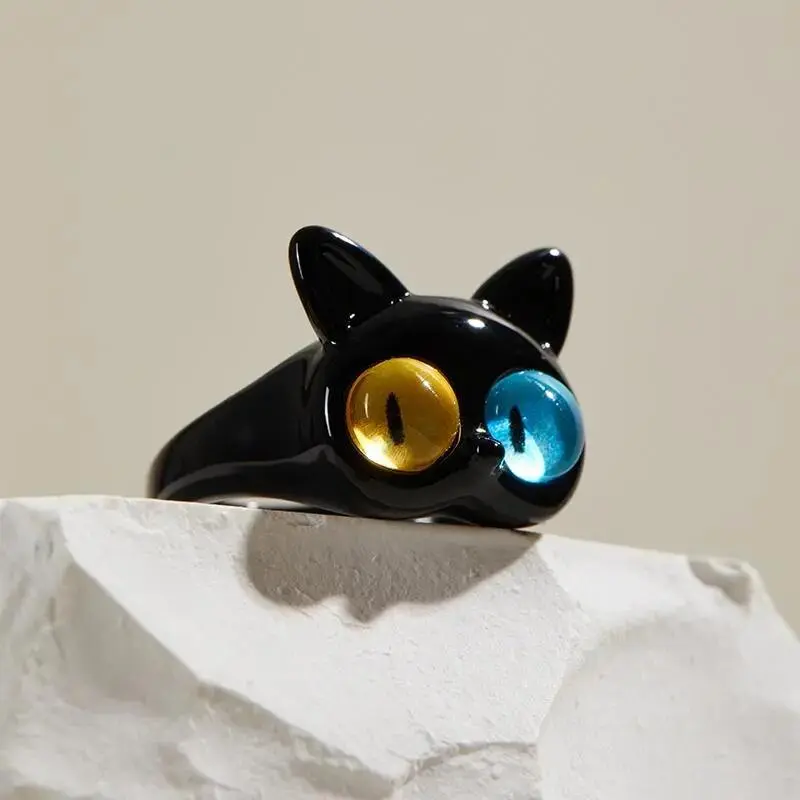 Bague de chat noir