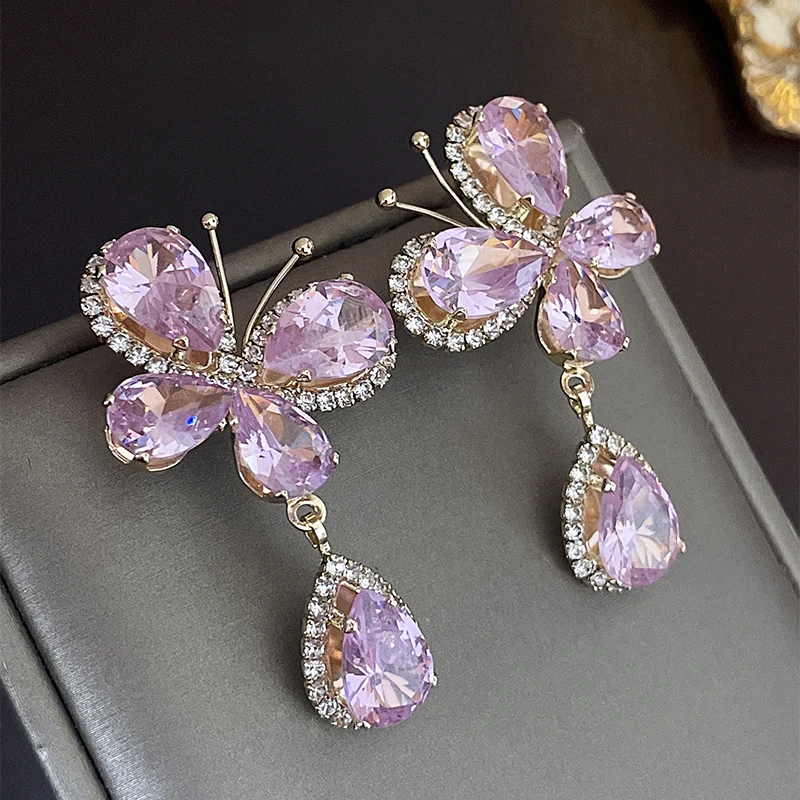 Boucles d'oreilles élégantes en rose marguerite