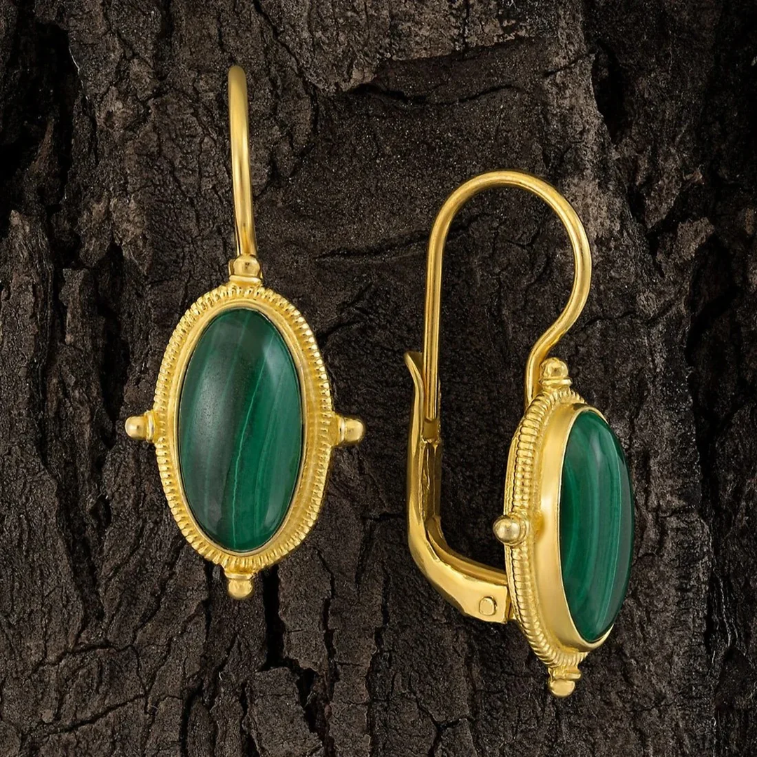 Boucles d'oreilles vintage dorées vertes