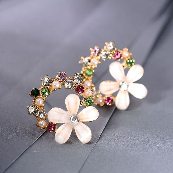 Boucles d'oreilles florales élégantes