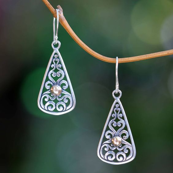 Boucles d'oreilles vintage en perles creuses