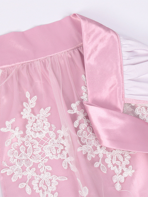 Robe Dirndl Oktoberfest pour femmes en rose avec nœud