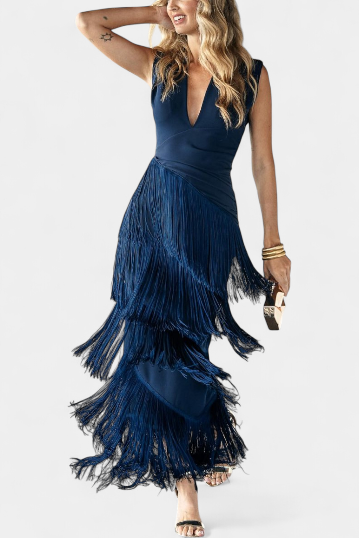 Robe Maxi Élégante Dolcezza avec Décolleté en V, Plis et Détails Frangés