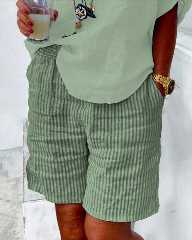 Short rayé taille moyenne pour femmes | Idéal pour les journées d'été