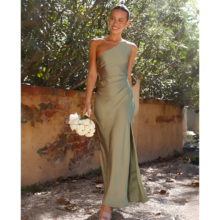 Kassandra | Robe Maxi Asymétrique à Épaule Dénudée pour Femme