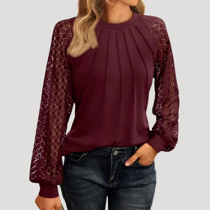 Kersti | Blouse en dentelle fine avec col rond