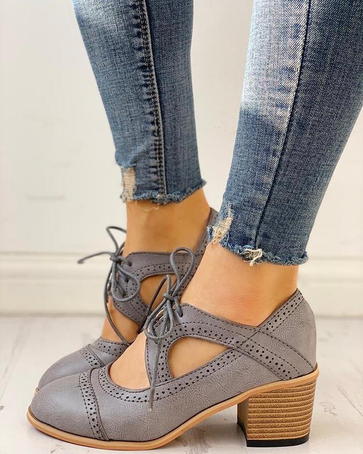 Clara - Escarpins pour femmes avec design vintage et talon bloc