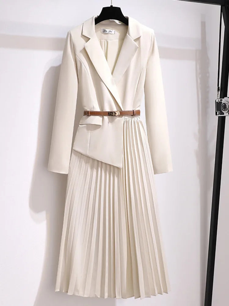 Larissa | Robe midi plissée pour femmes avec ceinture