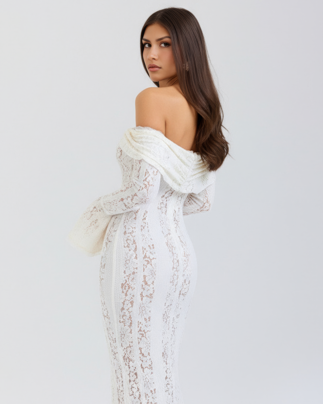 Lea | Robe Maxi de Mariage Ajustée à Épaules Dégagées pour Femmes