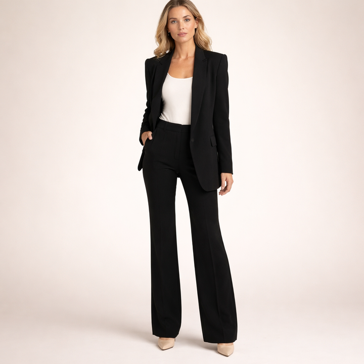 Lena | Tailleur pour femmes avec pantalon évasé et boutons