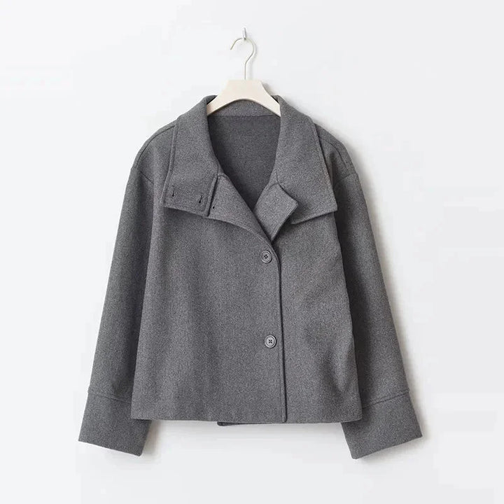Yvonne | Manteau Court Femme à Boutonnage et Col Montant – Manteau Court Moderne 2026