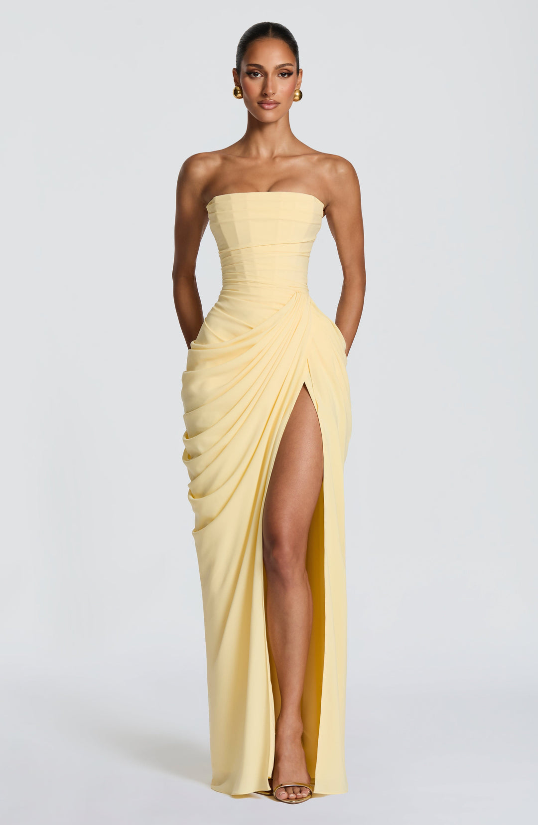 Olivia | Robe maxi avec lacets et fente
