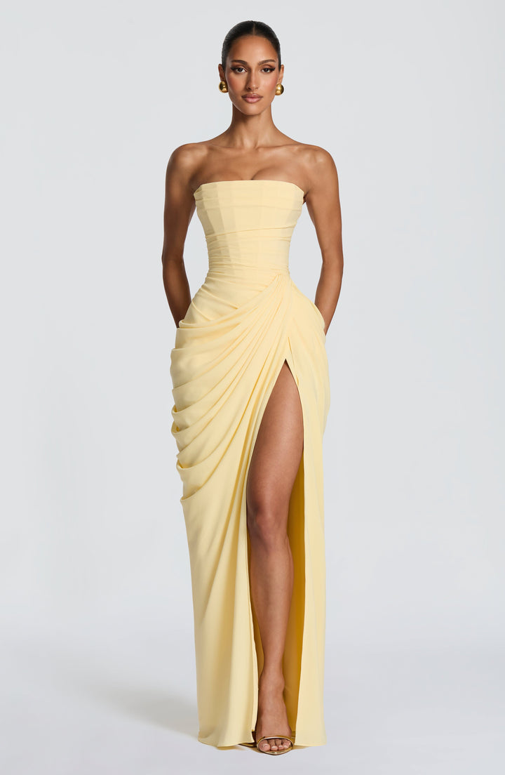 Olivia | Robe maxi avec lacets et fente