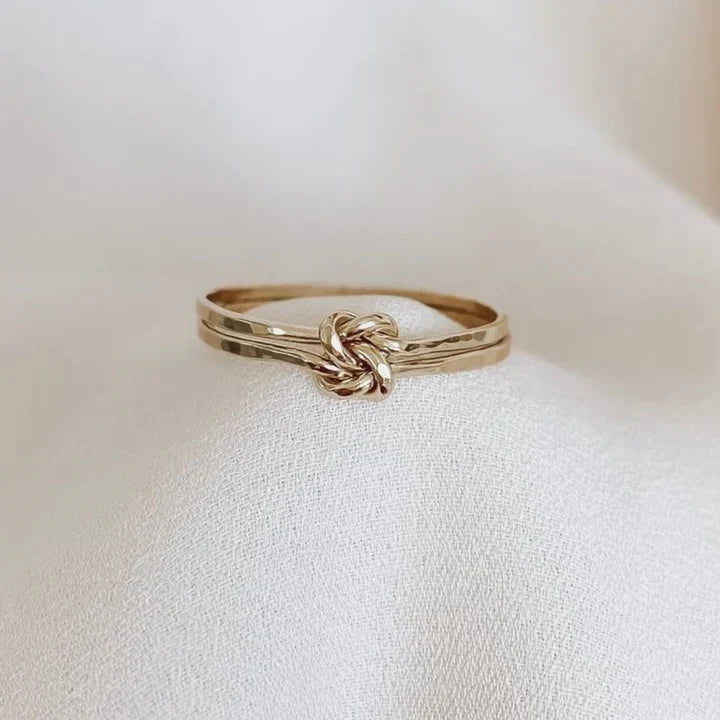 Bague en or tressée