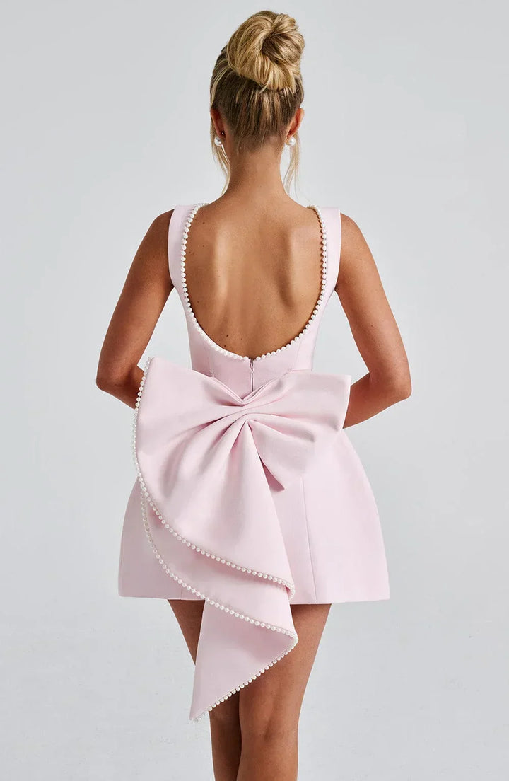 Sabrina | Robe Mini A-Ligne Sans Manches Rose pour Femmes avec Application de Perles – Mini Perles 2026