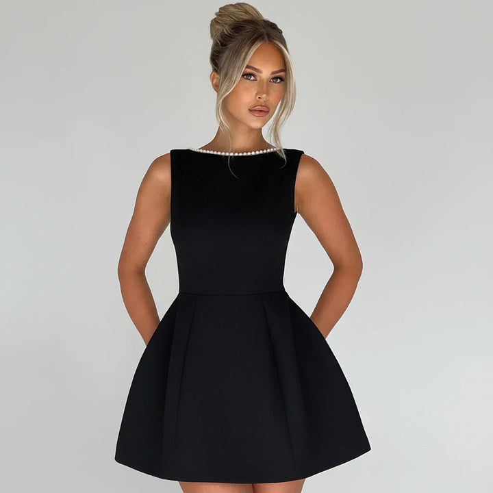 Sabrina | Robe Mini A-Ligne Sans Manches Rose pour Femmes avec Application de Perles – Mini Perles 2026