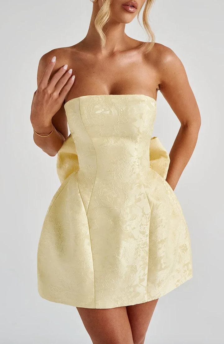 Rita | Robe Mini Jacquard Sans Bretelles pour Femmes avec Décolleté au Dos – Jacquard Mini 2026