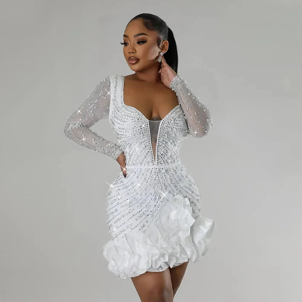 Xenia | Robe de soirée courte pour femmes décolleté en V profond à manches longues – Mini robe de soirée 2026