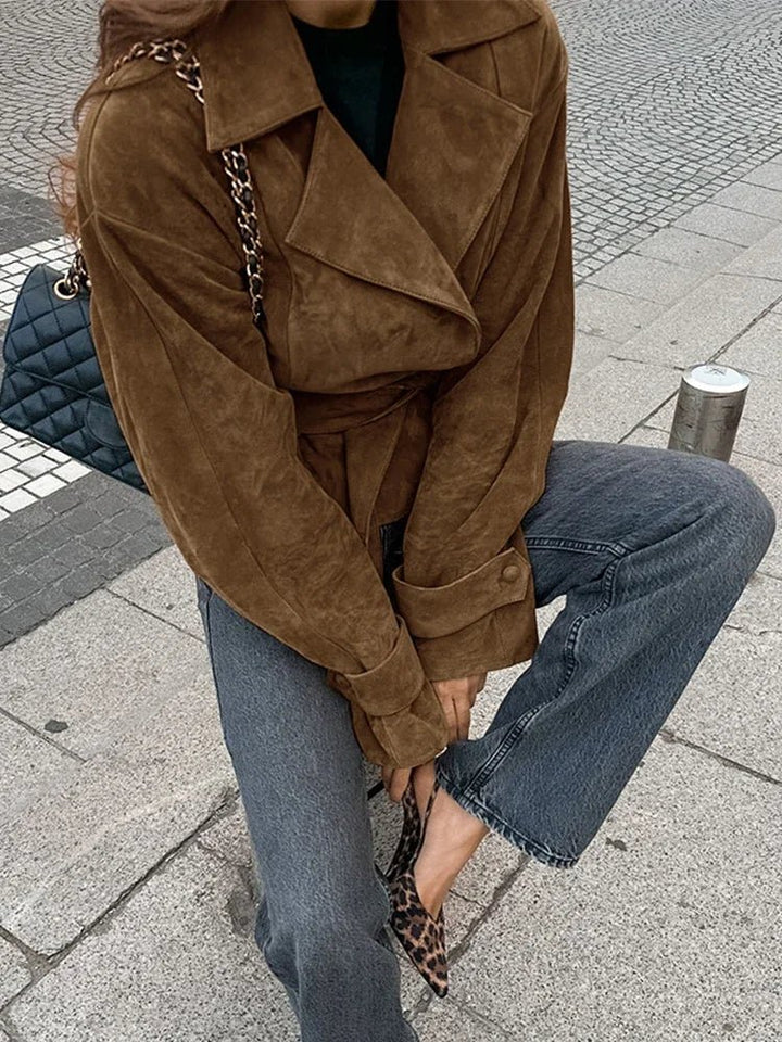 Vydra | Manteau Wrap Femme En Suède Brun Avec Ceinture