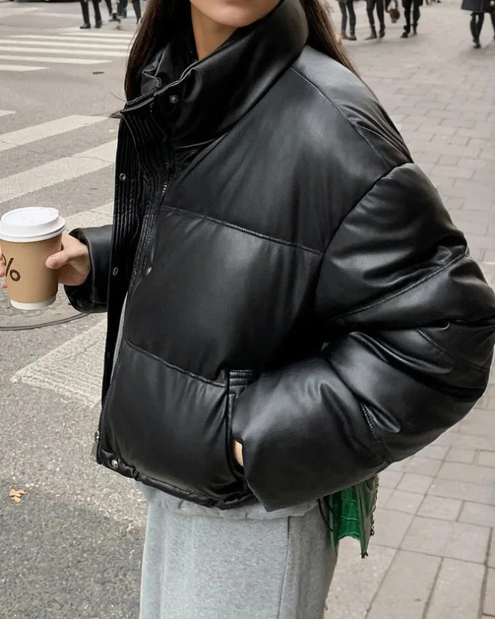 Elva | Veste matelassée courte pour femmes coupe ample avec col montant