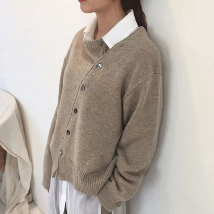 Gilet asymétrique pour femmes avec boutons