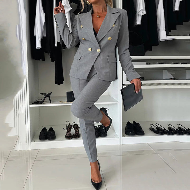 Melanie | Costume femme avec double boutonnage et pantalon slim