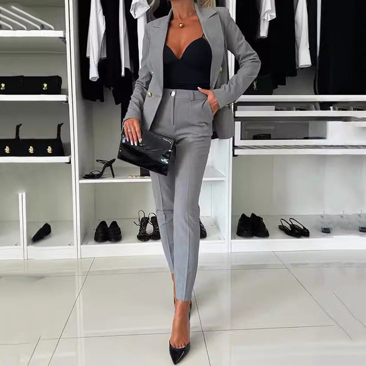 Melanie | Costume femme avec double boutonnage et pantalon slim