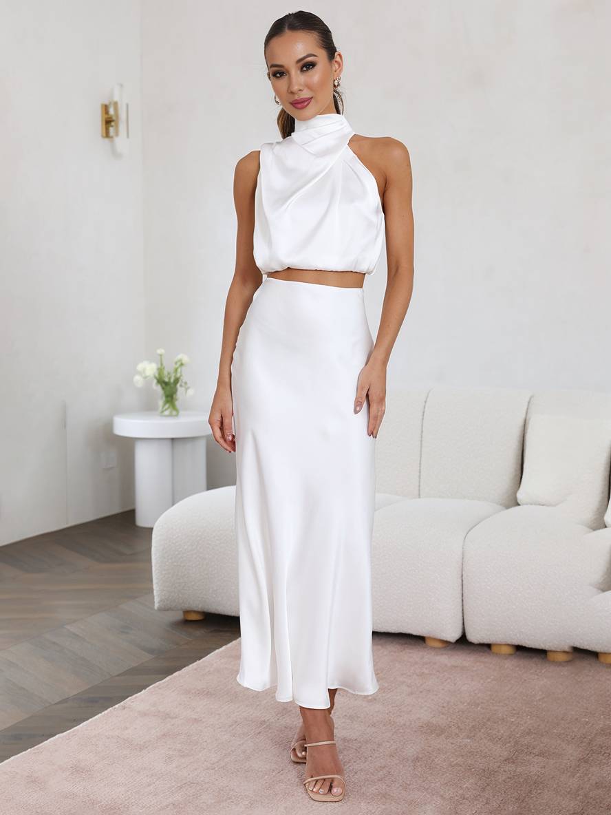 Tindra | Ensemble femme à encolure halter, crop top et jupe maxi