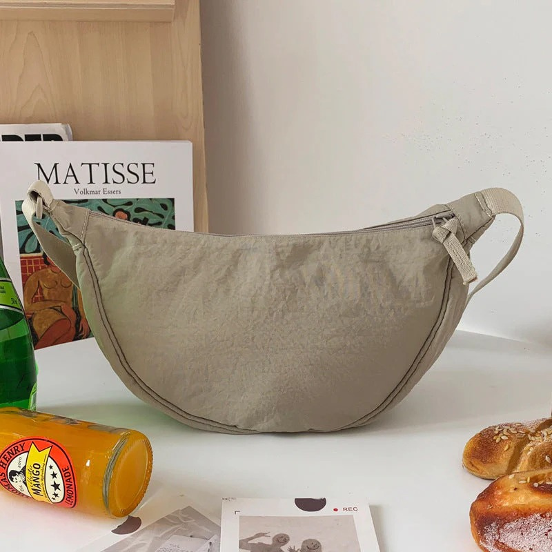 Sac à bandoulière en forme de croissant tendance pour femmes | Moderne