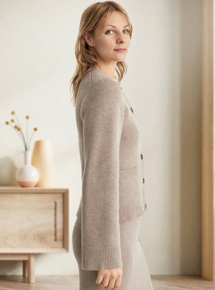 Cardigan doux, confortable, stylé et polyvalent pour femmes