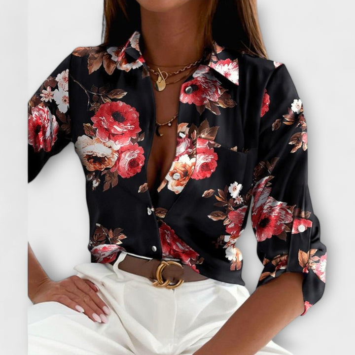 Lorena – Blouse avec imprimé graphique et flair rétro