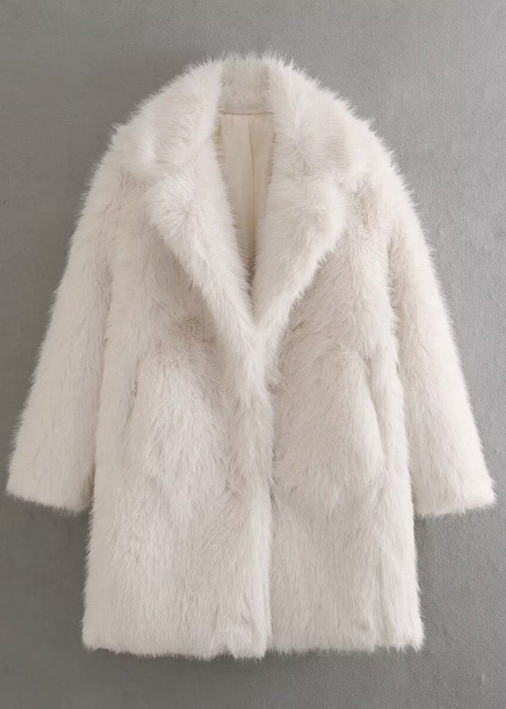 Manteau en peluche pour femmes avec col montant et fermeture à crochets