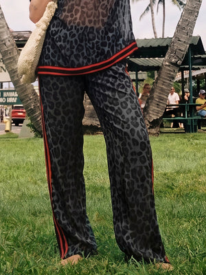 Pantalon rayé à jambes larges, à imprimé léopard, à poches, à empiècements, couleur contrastée