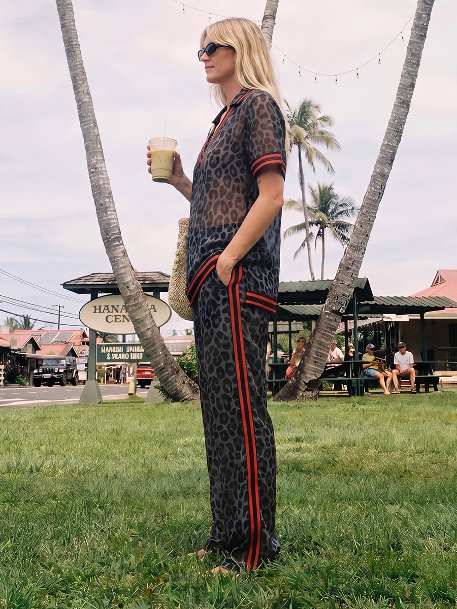 Pantalon rayé à jambes larges, à imprimé léopard, à poches, à empiècements, couleur contrastée
